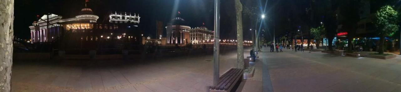 Calla 5 Apartment - Main Square, In The City Shopping Center - Parking Slot With Security And Video Camera Skopje Eksteriør bilde