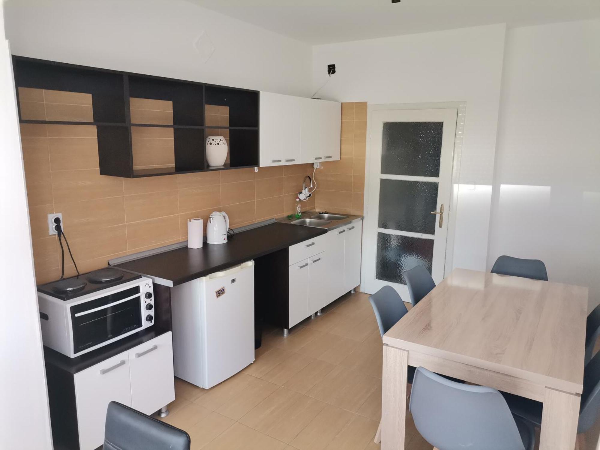 Calla 5 Apartment - Main Square, In The City Shopping Center - Parking Slot With Security And Video Camera Skopje Eksteriør bilde